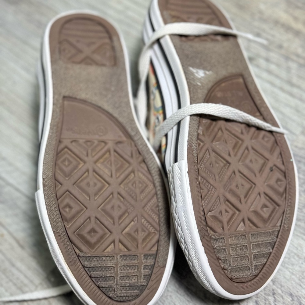 Converse - Picture 3 of 3